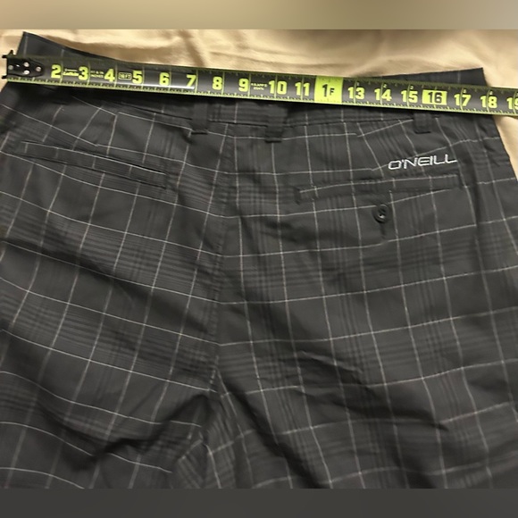 Men’s O'Neill Bermuda, Board Shorts Sz.36/Black & Light Gray Plaid. NWOT!!! - Picture 3 of 7